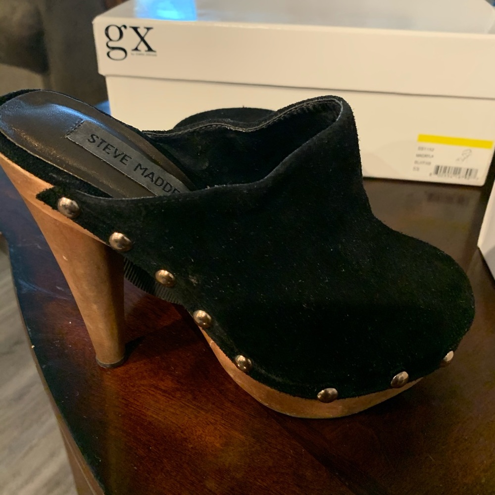 Clogs